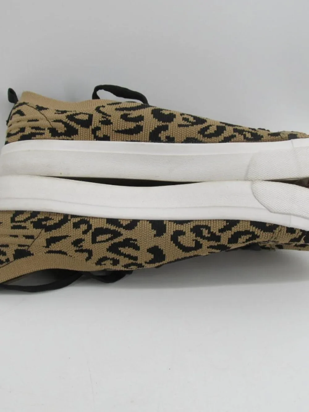 Leopard Animal Print Women's Lace Sneakers Slip on Size 11 Shoes Jelly Pop